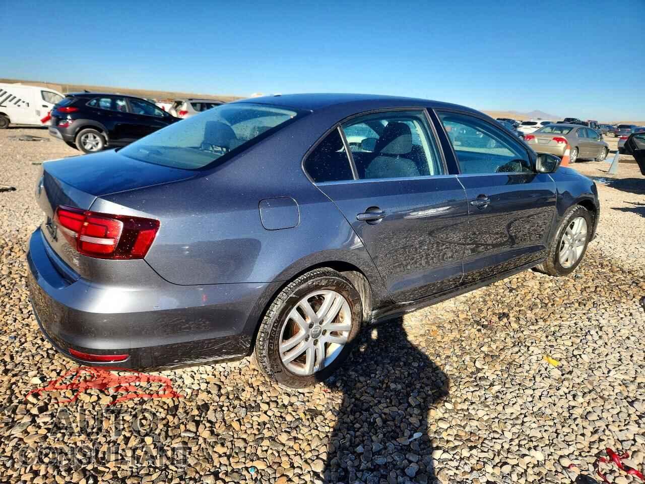 VOLKSWAGEN JETTA 2017 - 3VW2B7AJ7HM253020