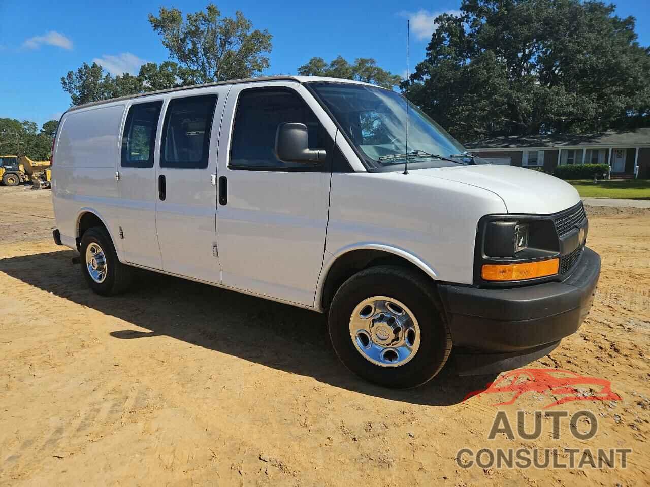 CHEVROLET EXPRESS 2017 - 1GCWGAFF2H1132125