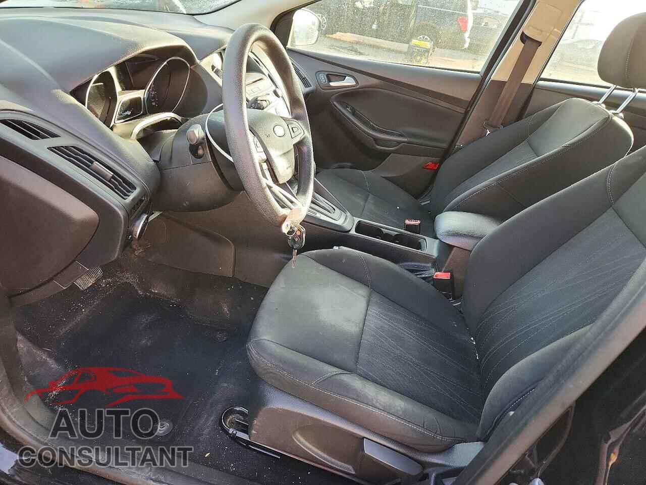 FORD FOCUS 2017 - 1FADP3F24HL205795