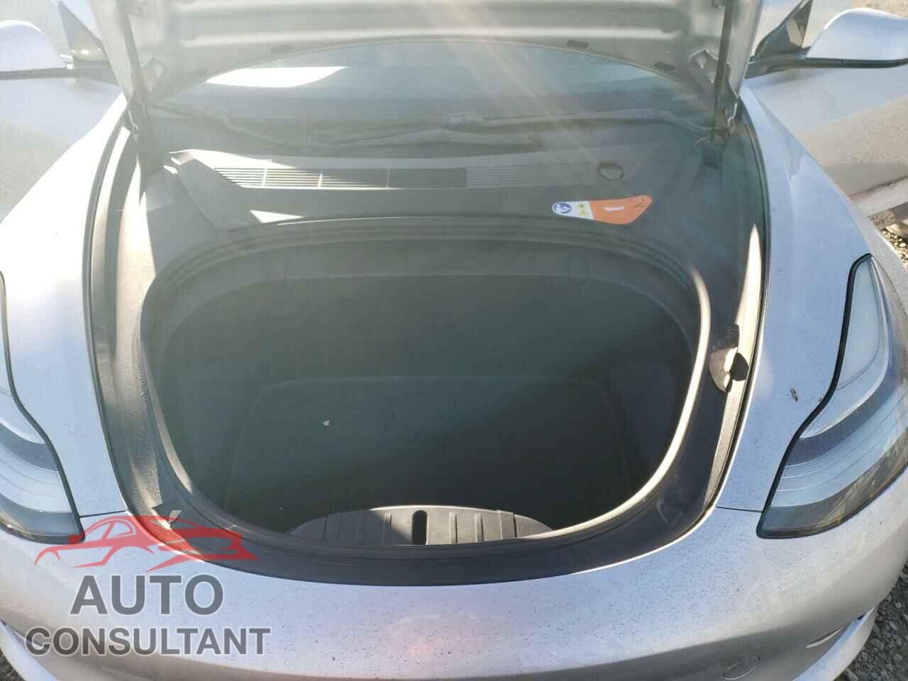 TESLA MODEL 3 2018 - 5YJ3E1EA4JF019160