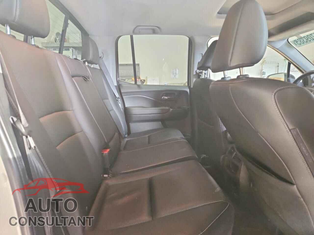 HONDA RIDGELINE 2019 - 5FPYK3F5XKB010161