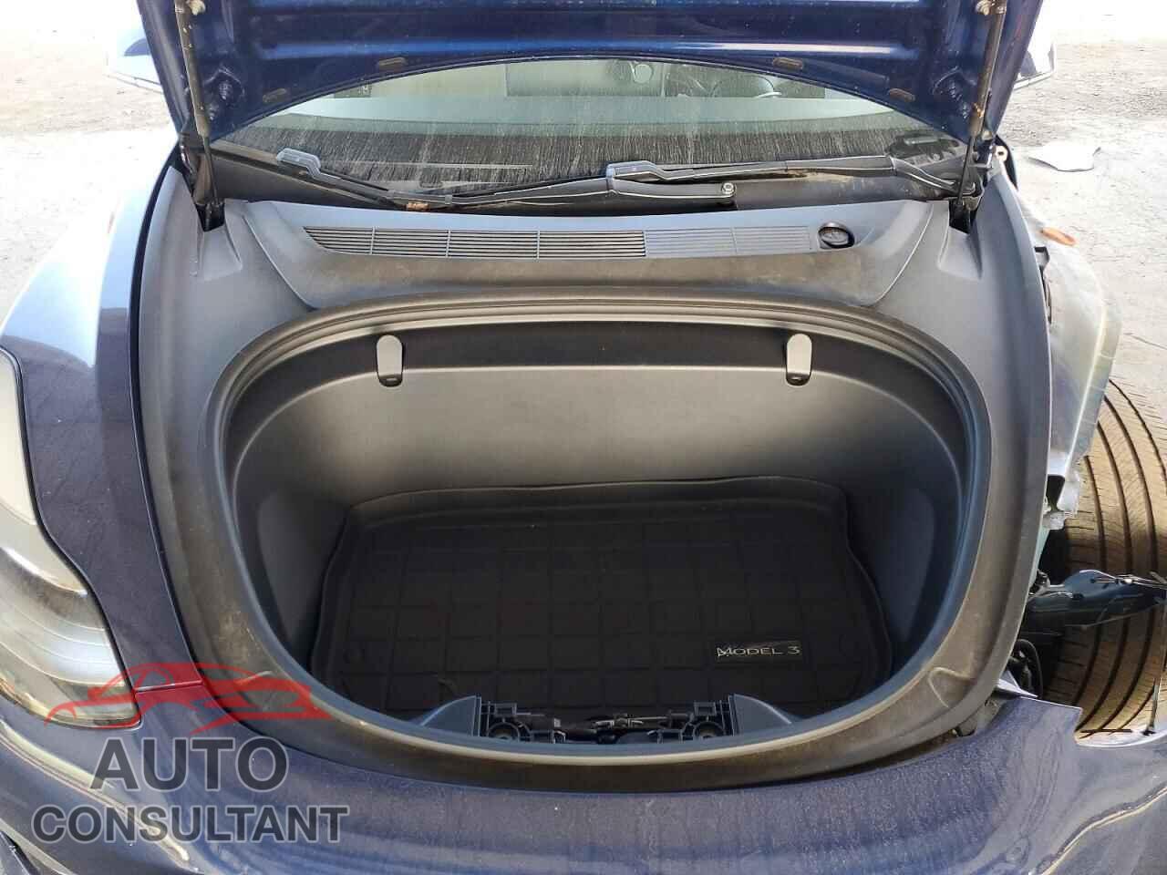 TESLA MODEL 3 2019 - 5YJ3E1EA2KF402872