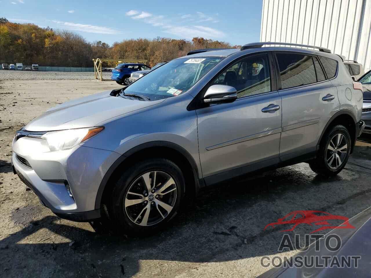 TOYOTA RAV4 2018 - 2T3RFREV5JW780332