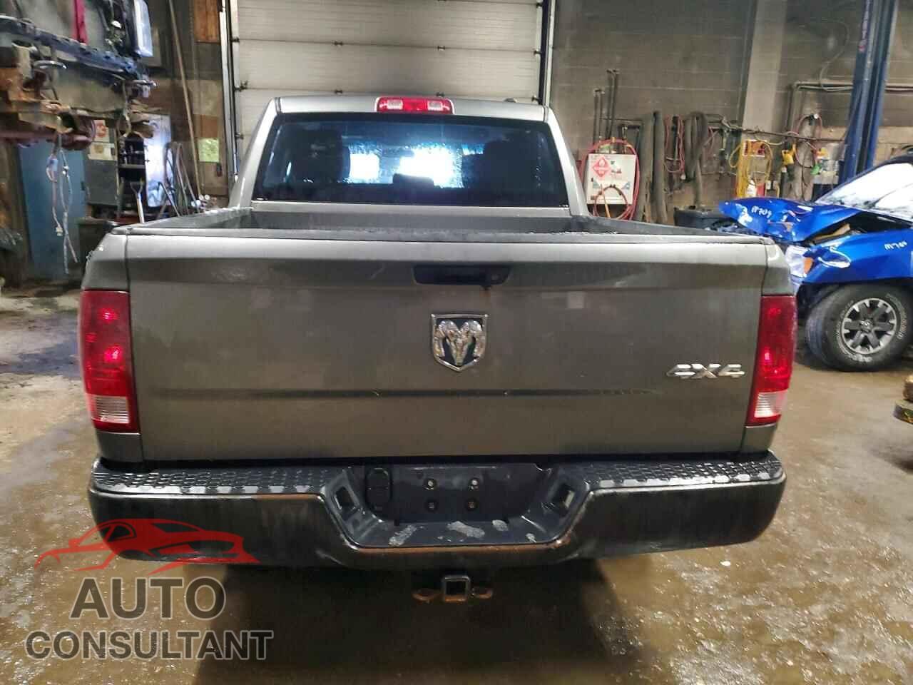 DODGE RAM 1500 2012 - 1C6RD7KT7CS173574