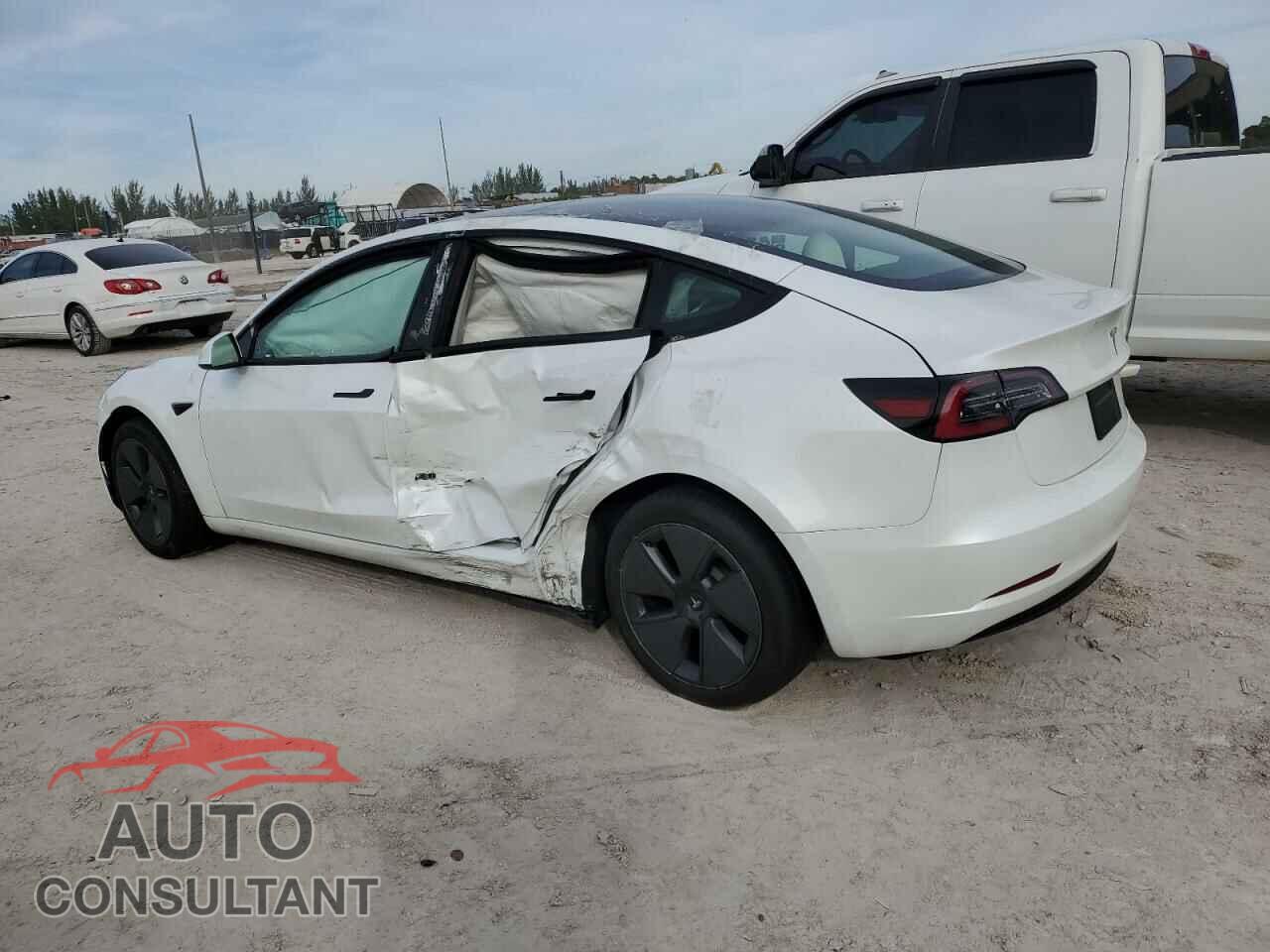TESLA MODEL 3 2023 - 5YJ3E1EA1PF562653