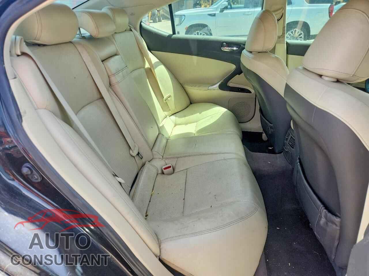 LEXUS IS 2011 - JTHBE5C29B5026704