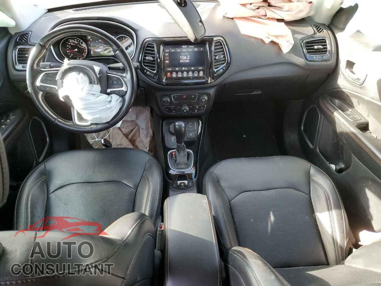 JEEP COMPASS 2020 - 3C4NJDCB7LT215339