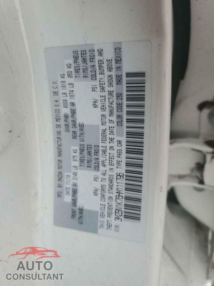 MAZDA 3 2017 - 3MZBN1K76HM111796
