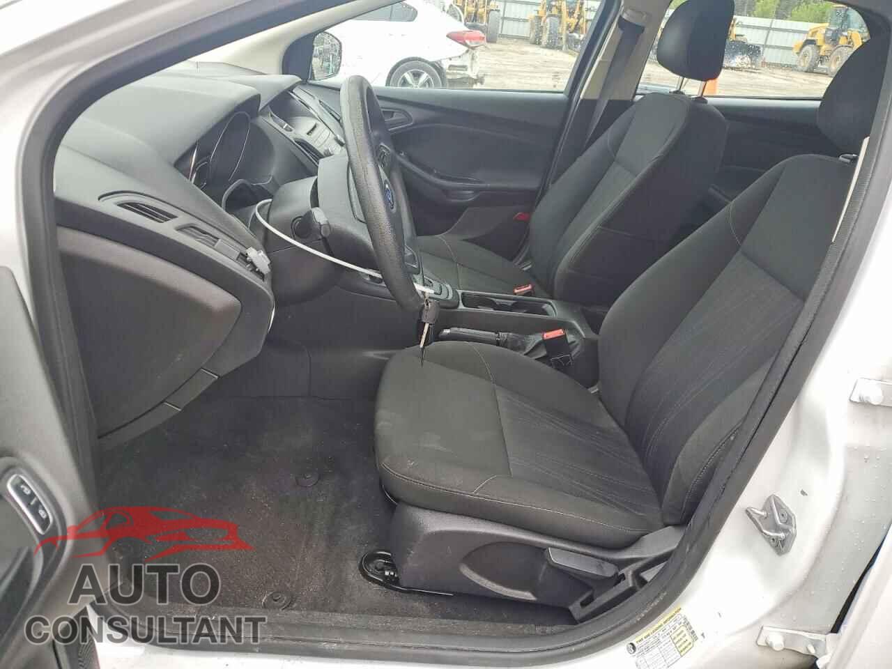 FORD FOCUS 2016 - 1FADP3E22GL294704