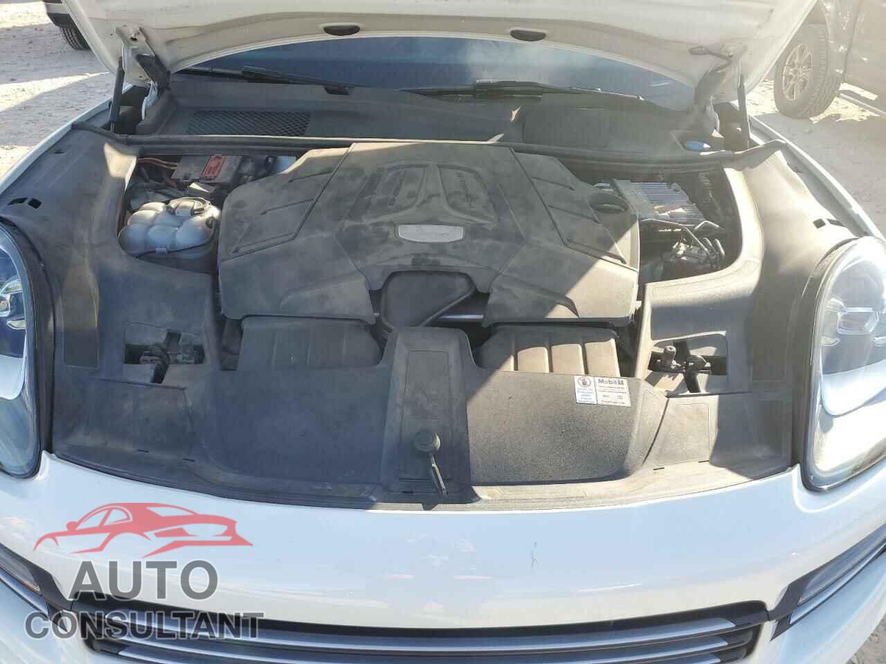 PORSCHE CAYENNE 2019 - WP1AA2AY1KDA03677