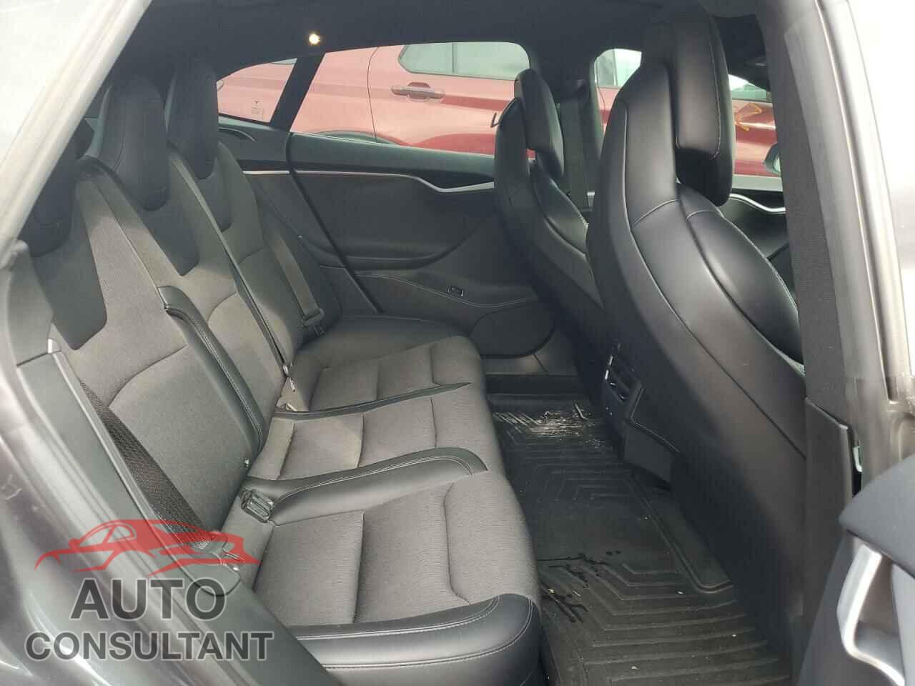 TESLA MODEL S 2018 - 5YJSA1E24JF281650