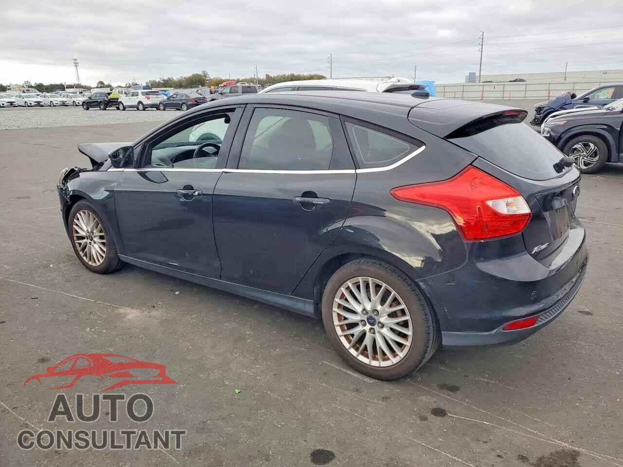 FORD FOCUS 2013 - 1FADP3N26DL112837