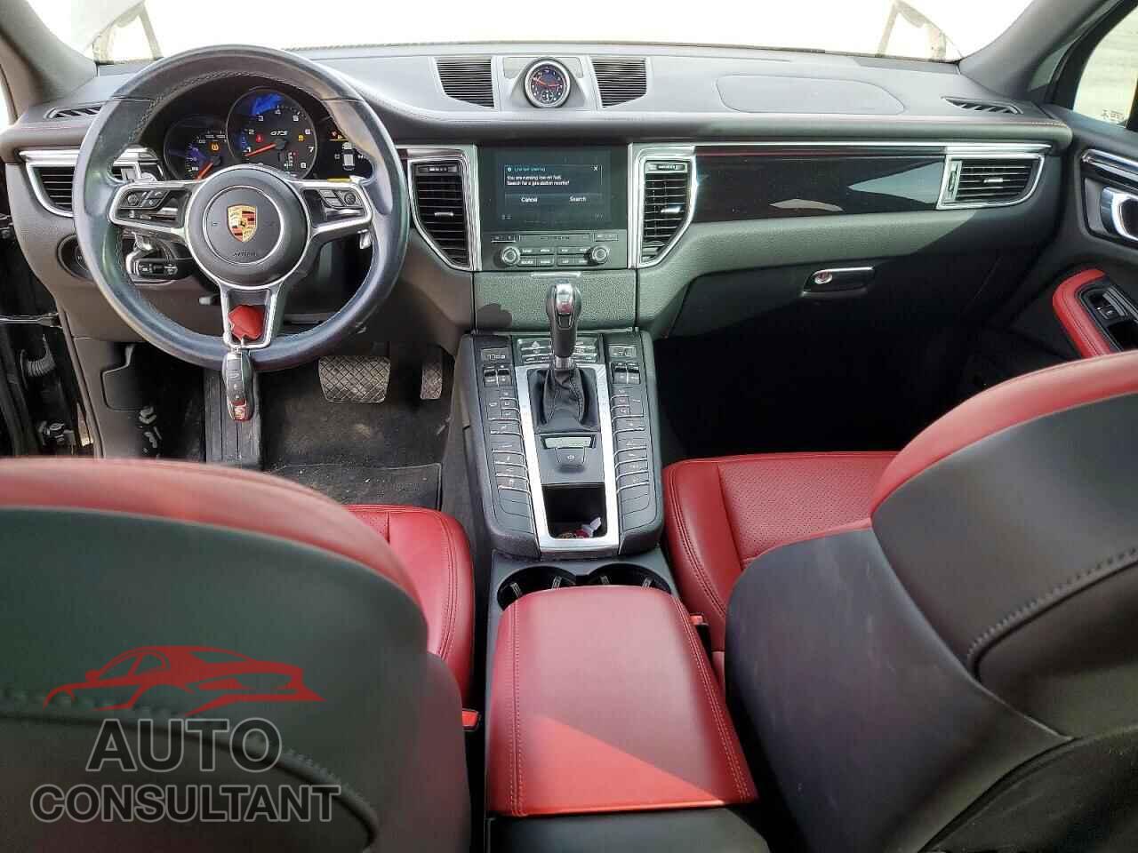 PORSCHE MACAN 2018 - WP1AG2A57JLB65211