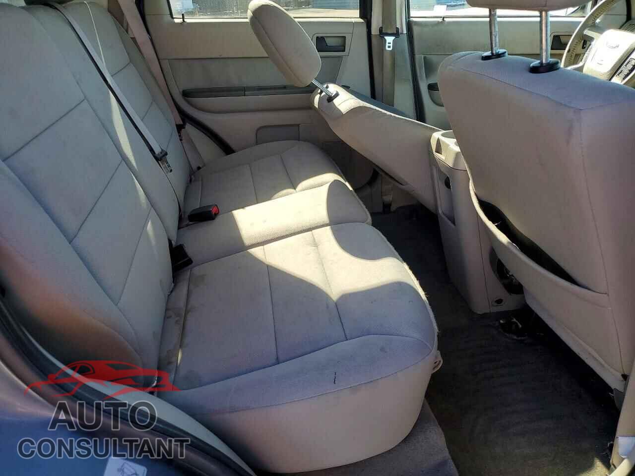 FORD ESCAPE 2010 - 1FMCU0DG1AKD01001