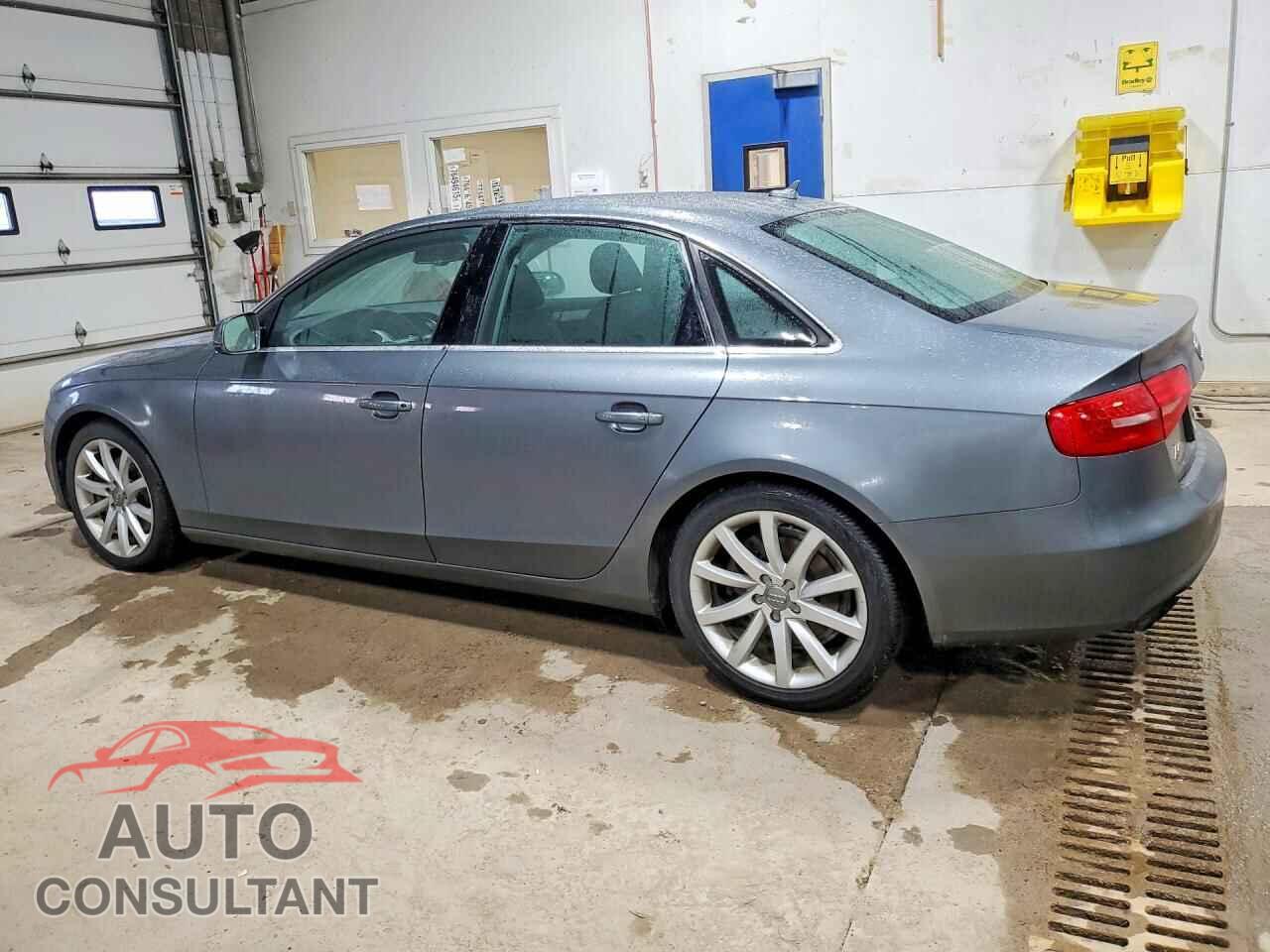 AUDI A4 2013 - WAUFFAFL5DN018063