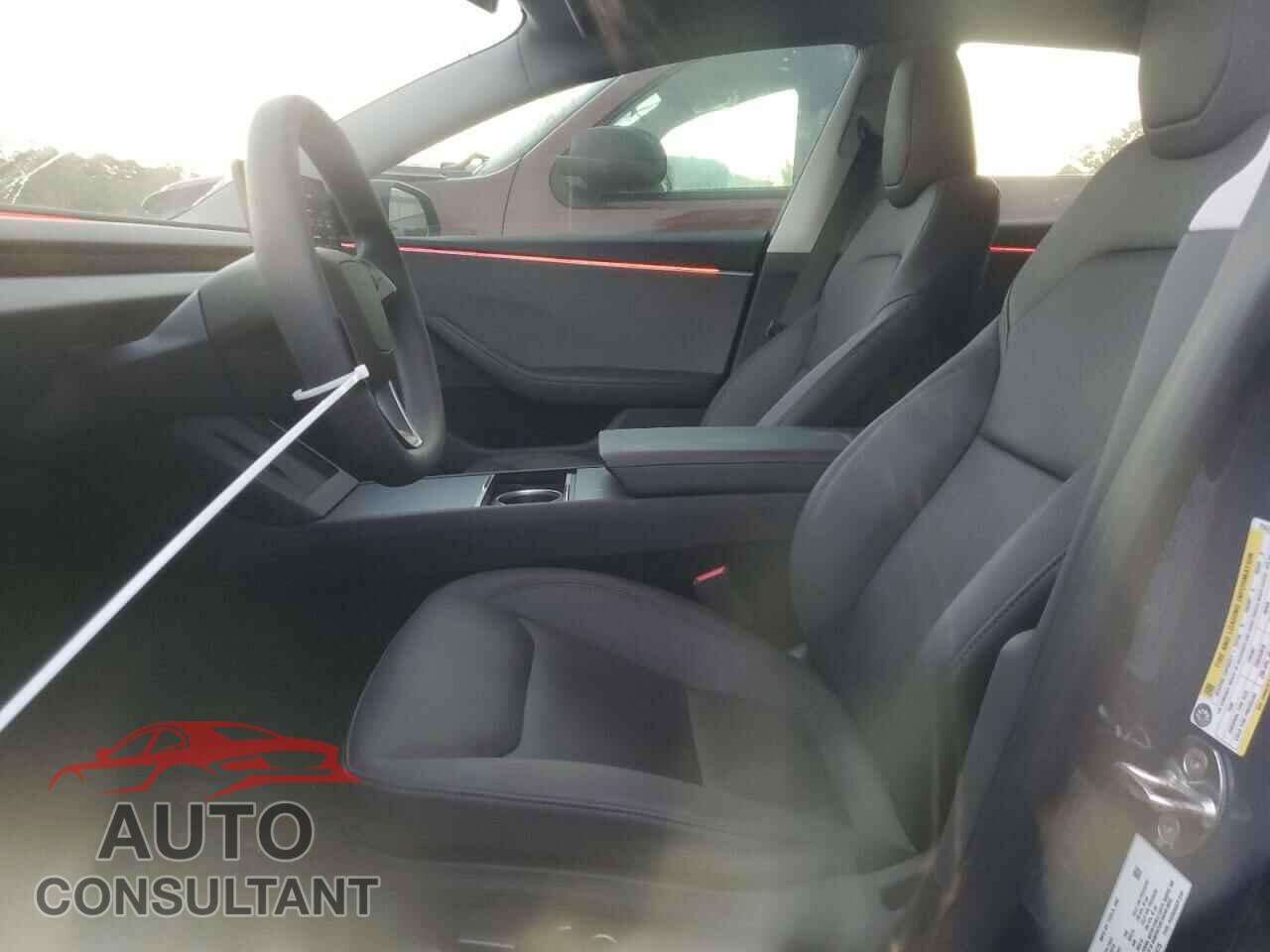 TESLA MODEL 3 2024 - 5YJ3E1EA9RF731675