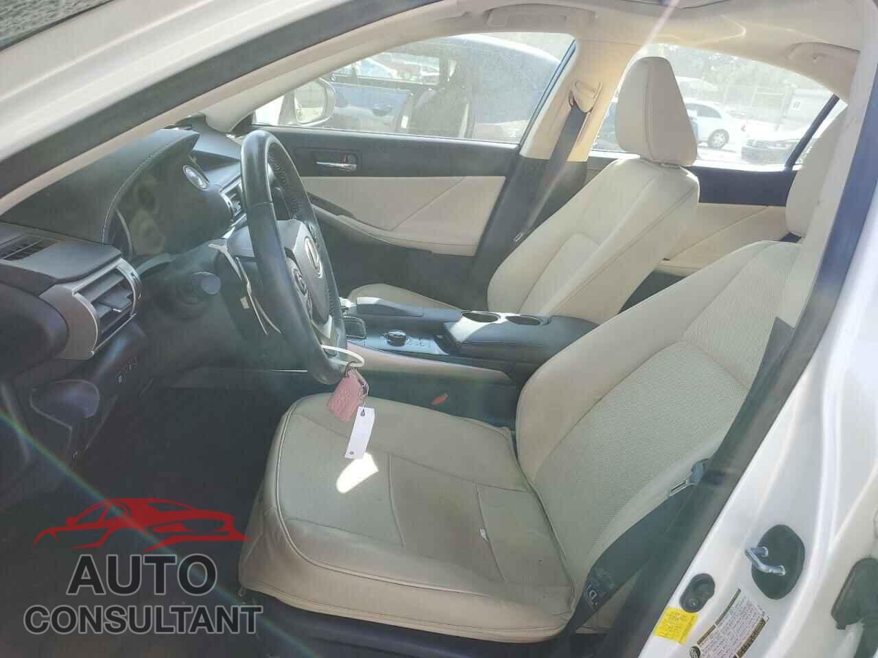 LEXUS IS 2014 - JTHBF1D2XE5032567