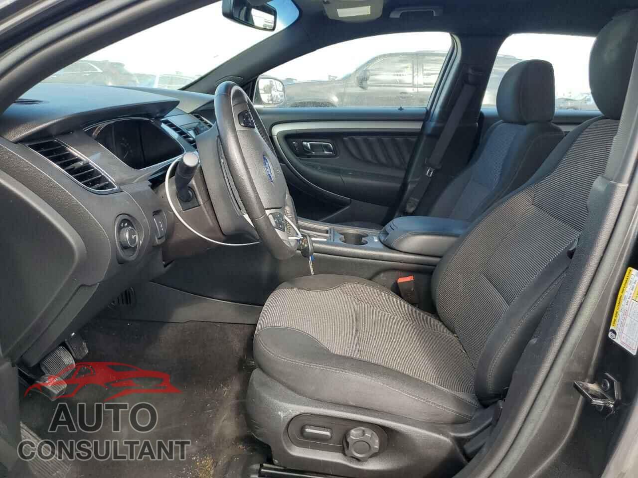 FORD TAURUS 2018 - 1FAHP2E84JG112274
