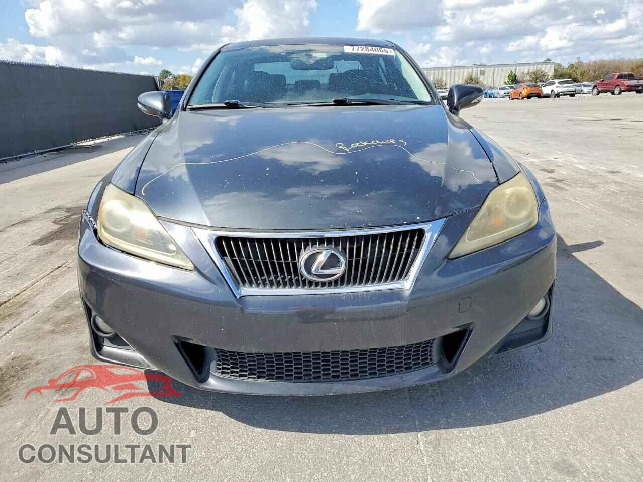 LEXUS IS 2011 - JTHBF5C24B5147122