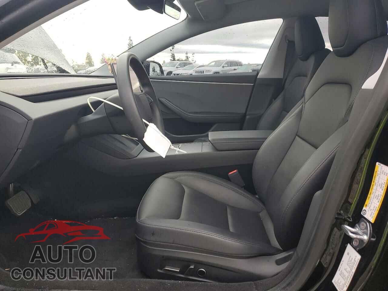 TESLA MODEL 3 2024 - 5YJ3E1EA4RF868703