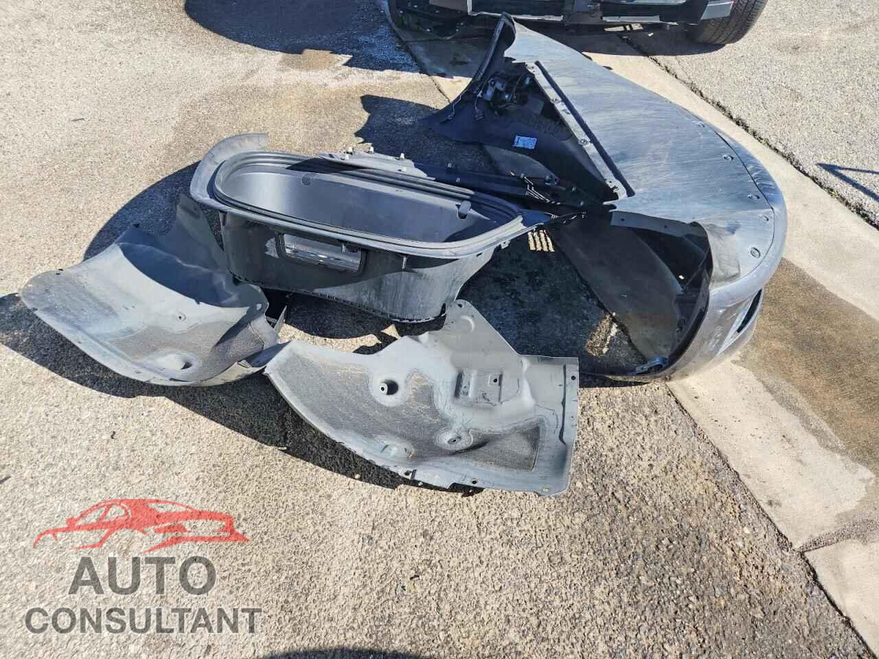 TESLA MODEL 3 2018 - 5YJ3E1EA8JF157882