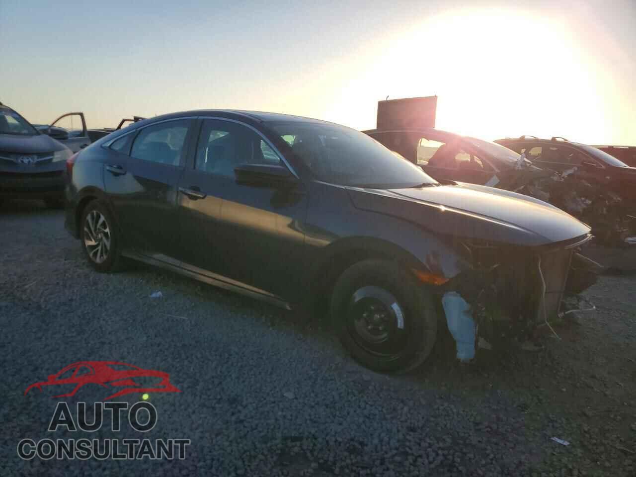 HONDA CIVIC 2018 - 2HGFC2F70JH511322