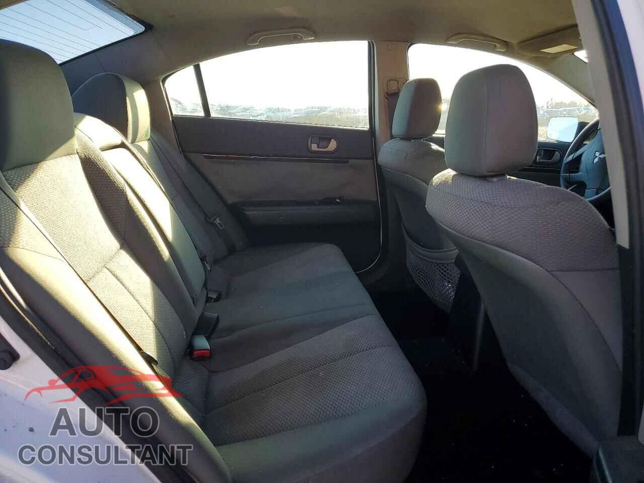MITSUBISHI GALANT 2011 - 4A32B3FF7BE025237