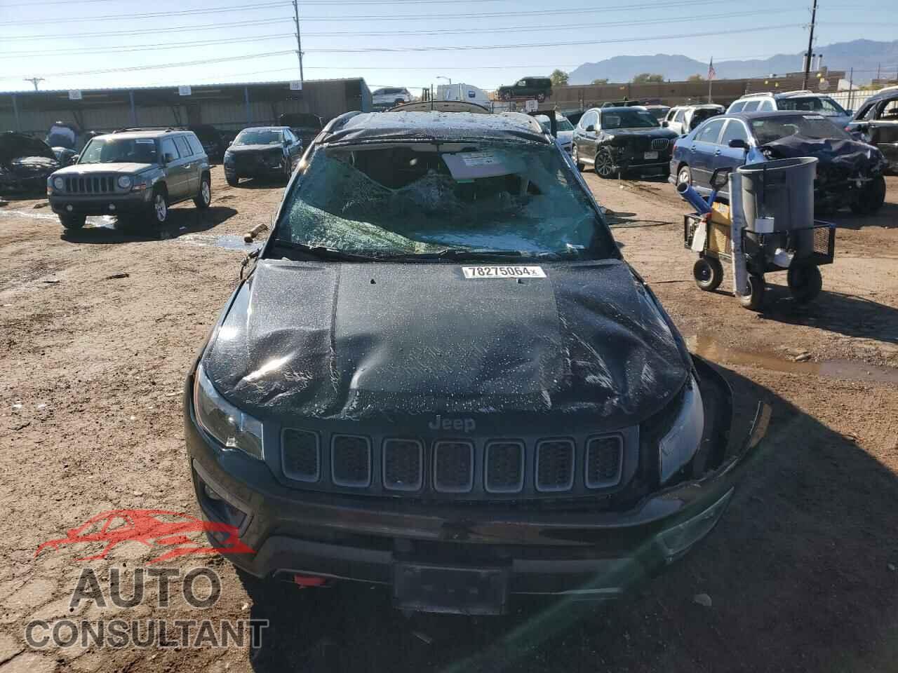 JEEP COMPASS 2018 - 3C4NJDDB9JT501222