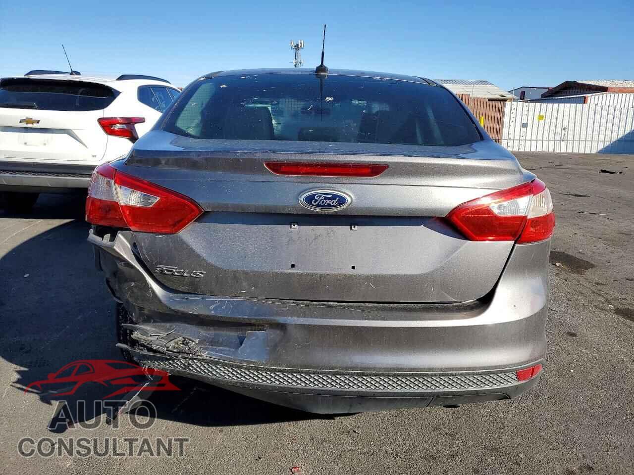 FORD FOCUS 2013 - 1FADP3E20DL184844