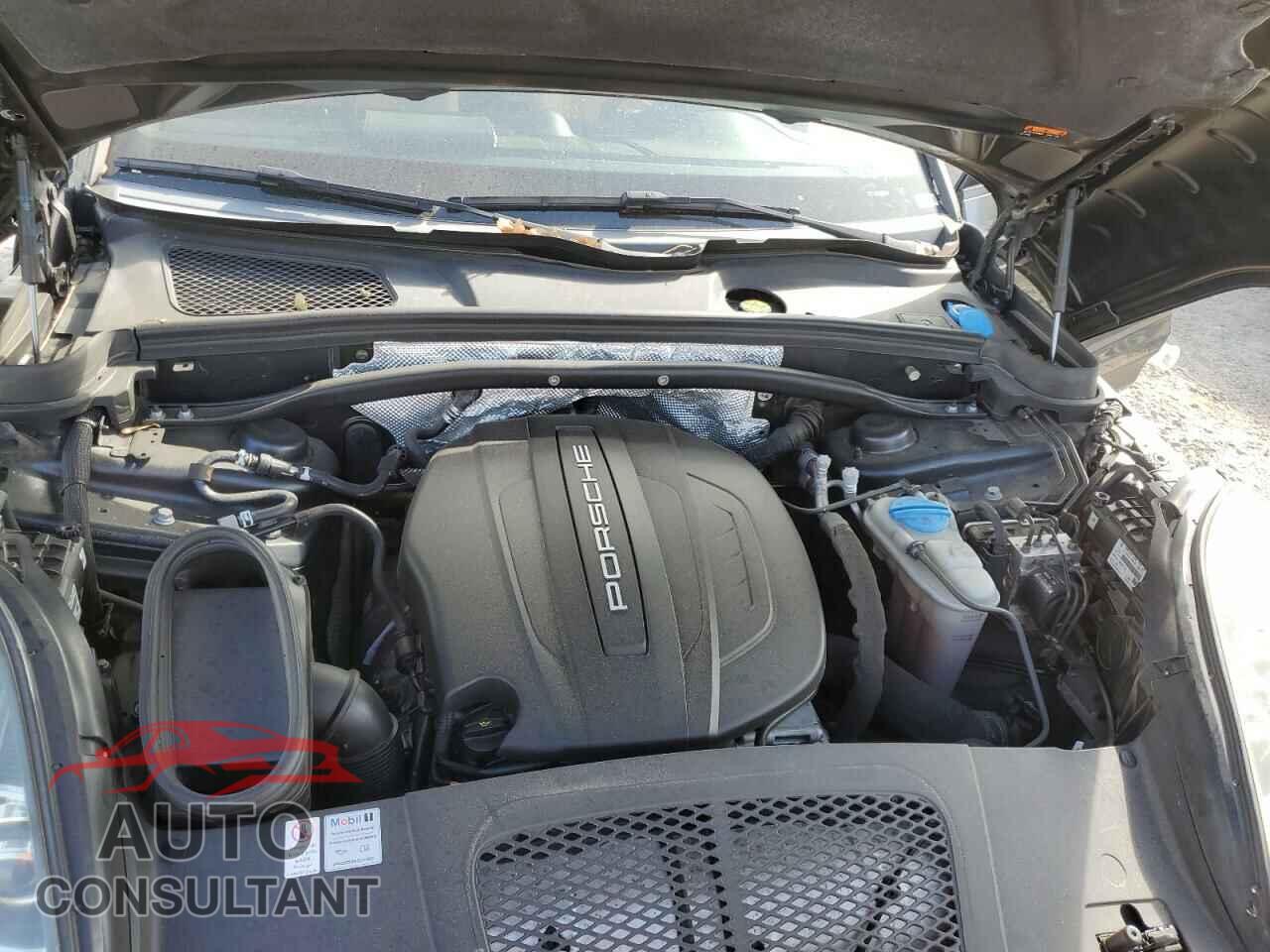 PORSCHE MACAN 2018 - WP1AA2A52JLB00378