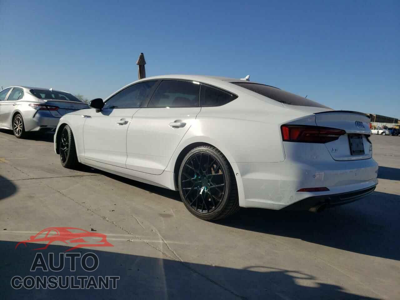 AUDI A5 2019 - WAUFNCF53KA018986