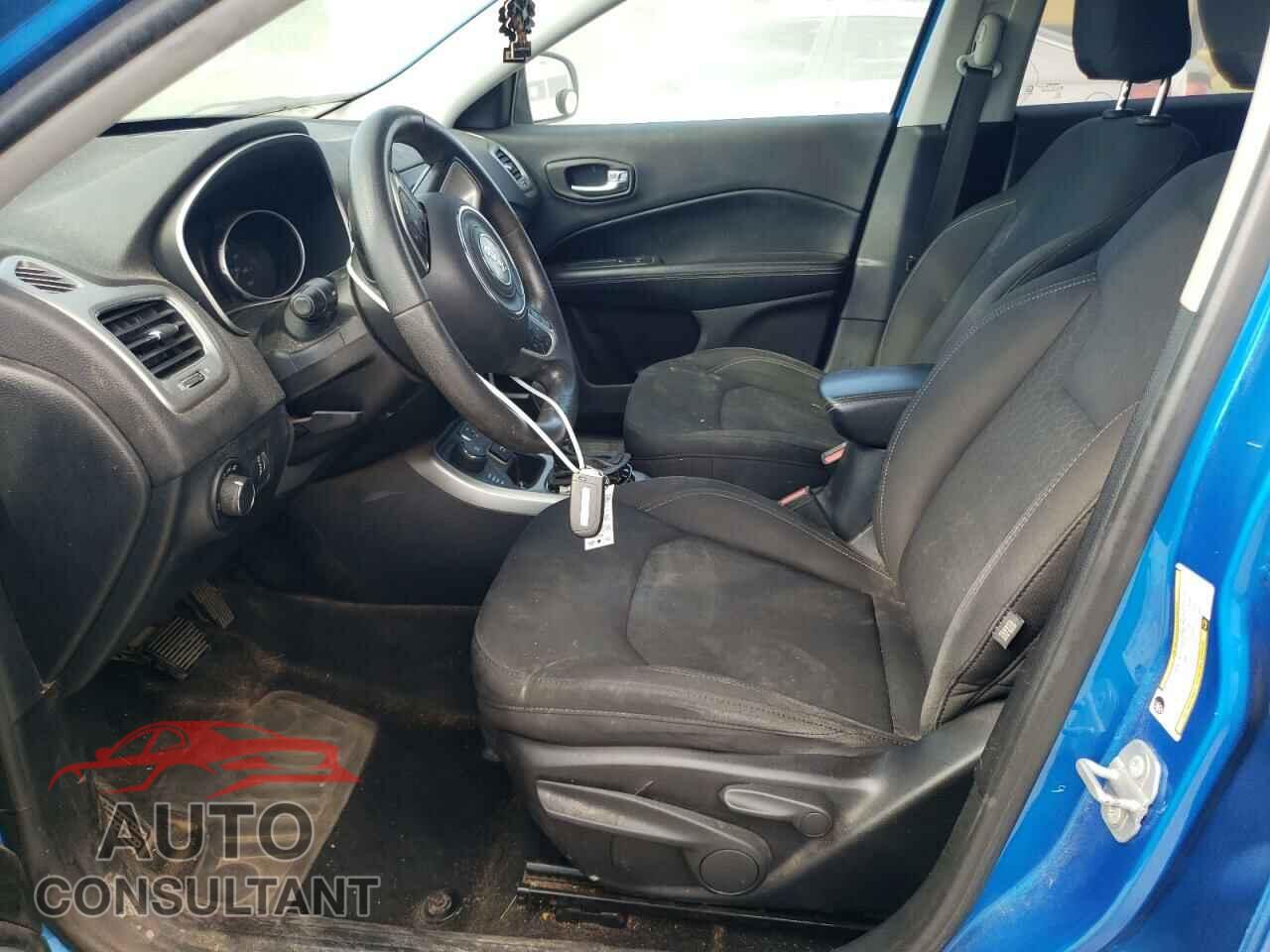 JEEP COMPASS 2018 - 3C4NJDAB7JT201215