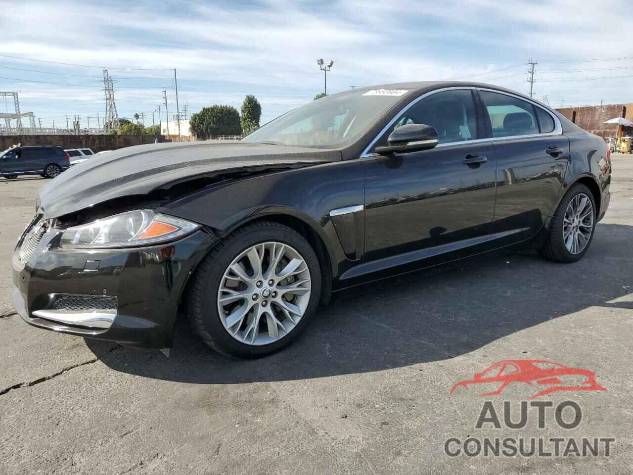 JAGUAR XF 2013 - SAJWA0E74D8S84187