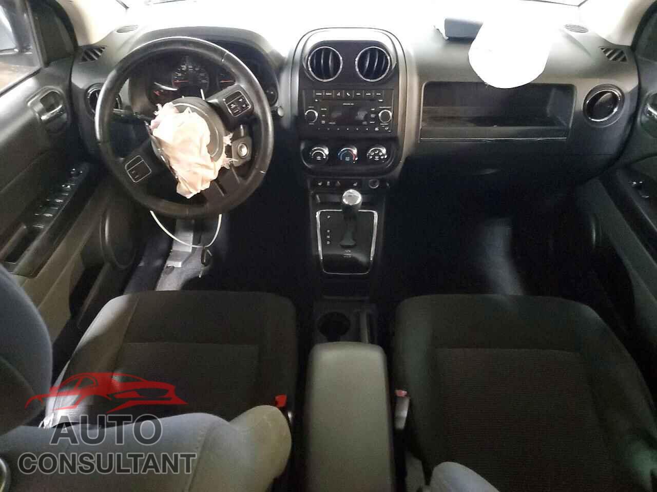 JEEP COMPASS 2011 - 1J4NF1FB1BD277183