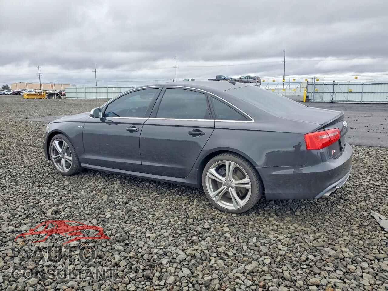 AUDI S6/RS6 2013 - WAUF2AFC3DN135877