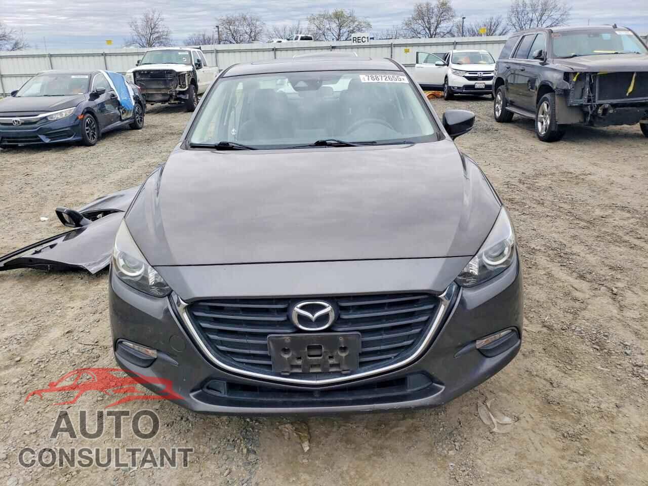 MAZDA 3 2018 - 3MZBN1V32JM176904