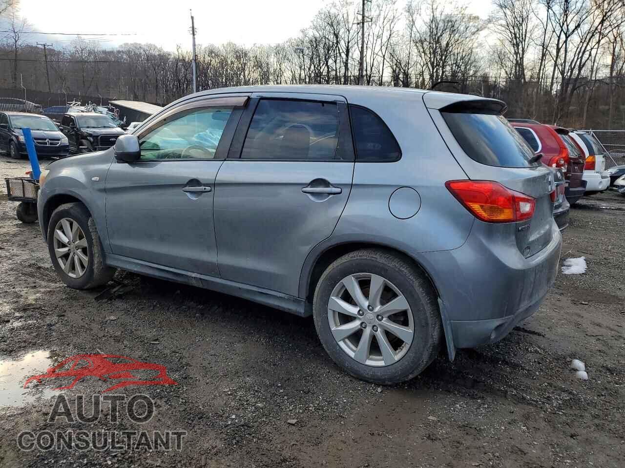 MITSUBISHI OUTLANDER 2015 - 4A4AP3AU1FE009250