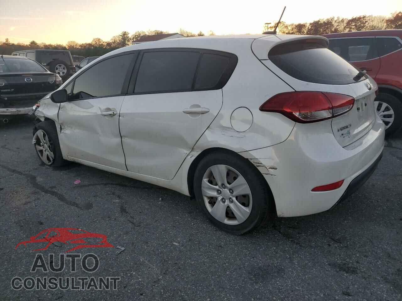 KIA FORTE 2016 - KNAFK5A85G5584041