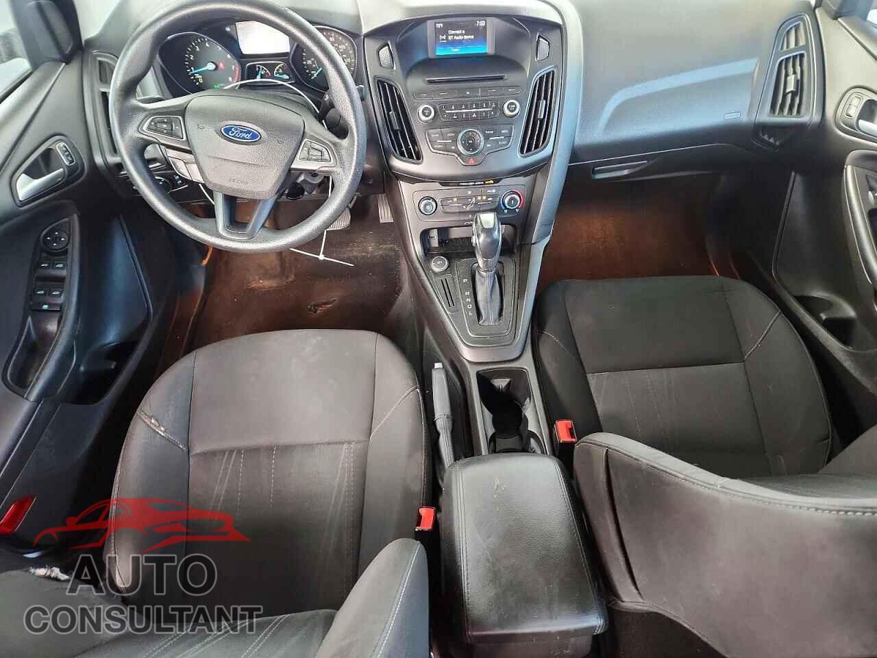 FORD FOCUS 2015 - 1FADP3F25FL376309