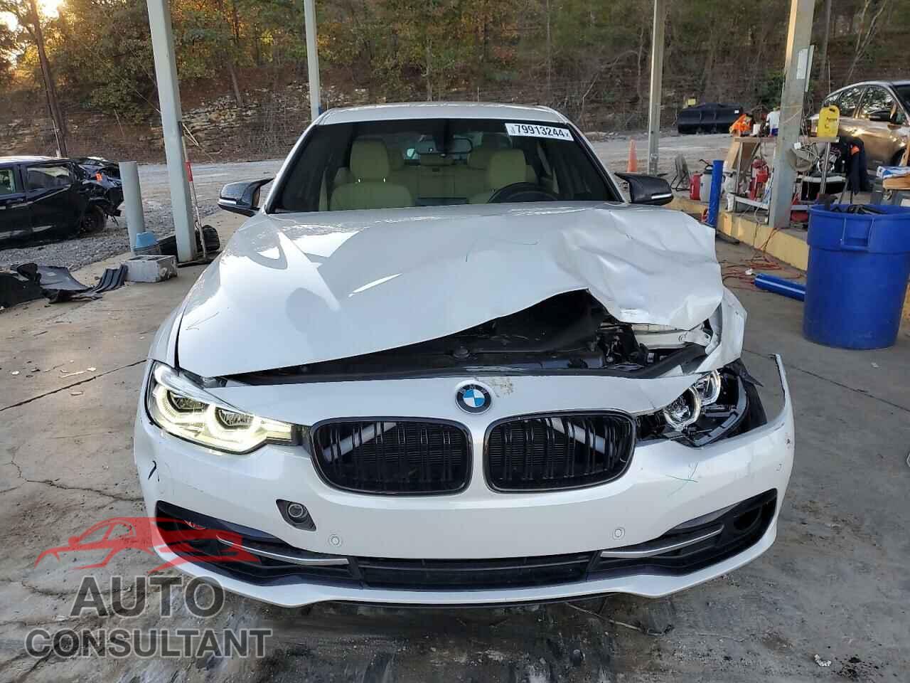 BMW 3 SERIES 2018 - WBA8B9C58JEE81550