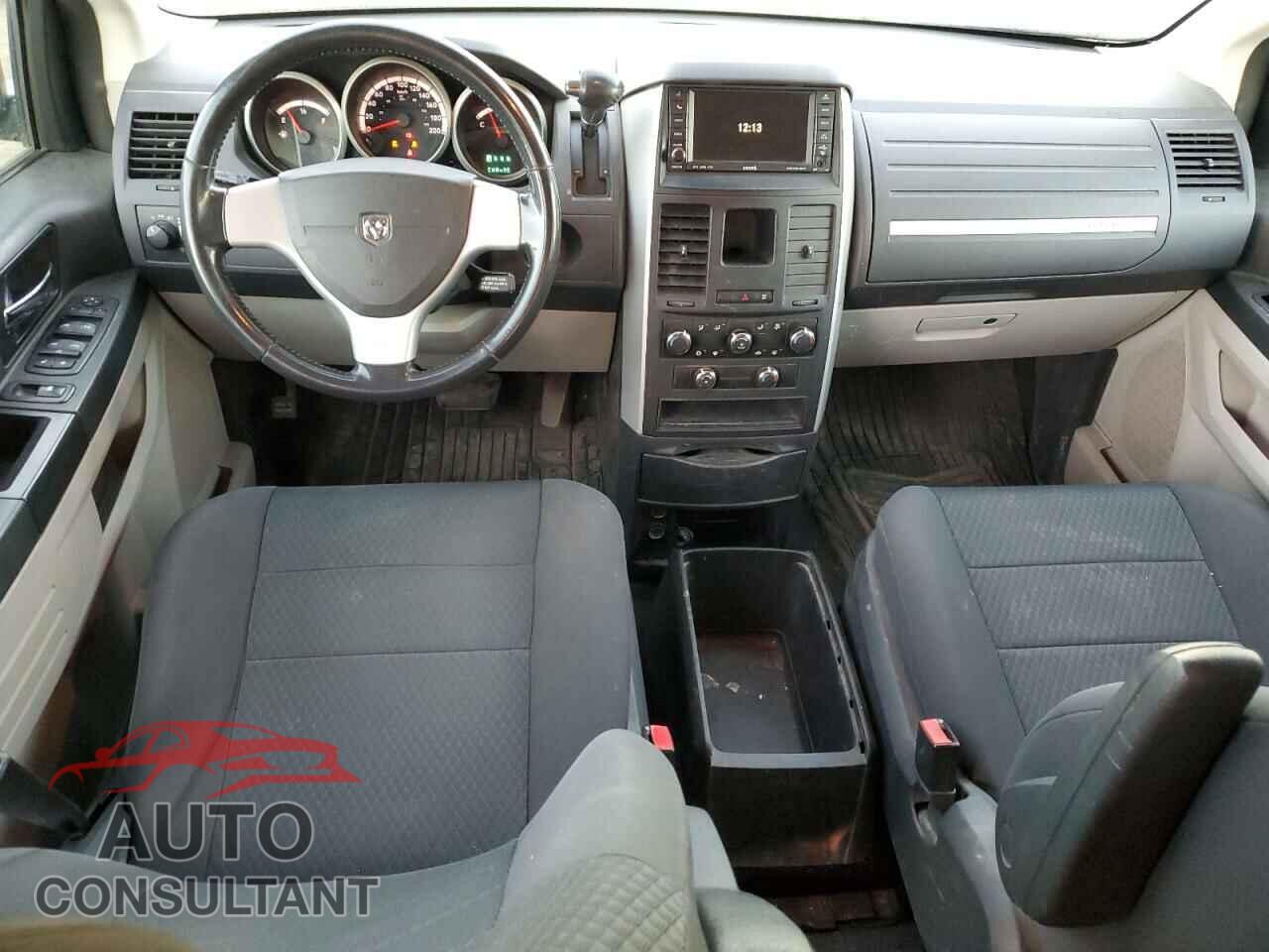 DODGE CARAVAN 2010 - 2D4RN4DE2AR420360