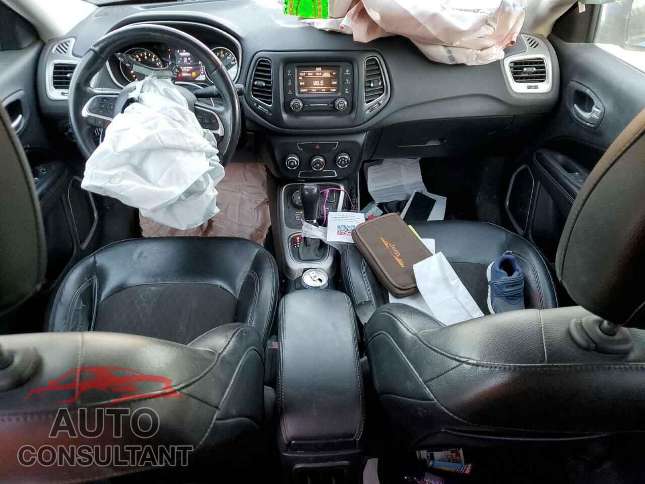 JEEP COMPASS 2018 - 3C4NJDBB6JT177648