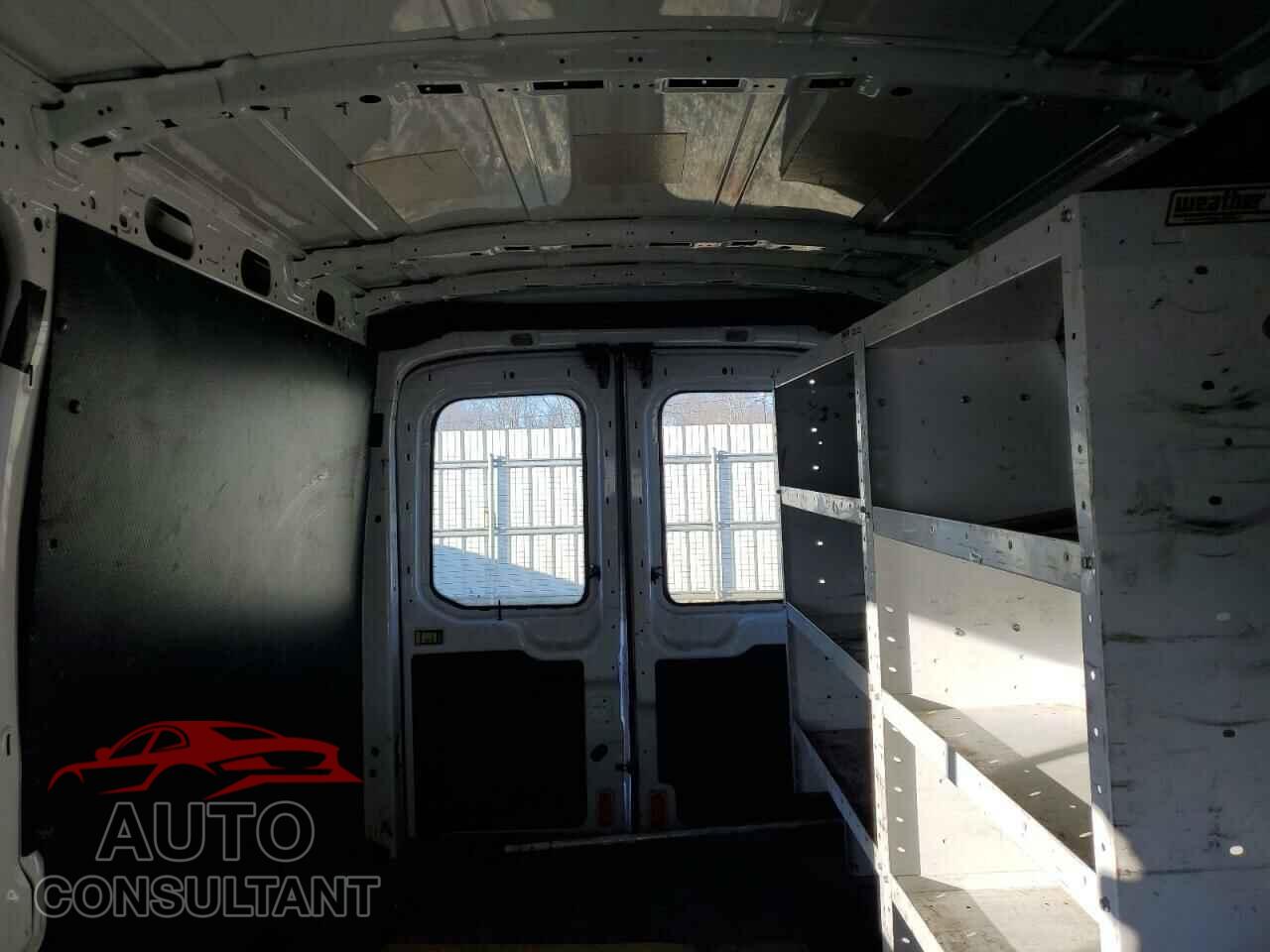 FORD TRANSIT 2015 - 1FTNR2CM2FKB17999