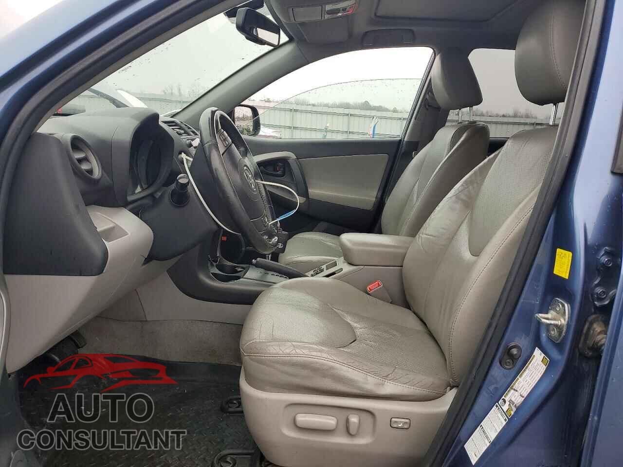 TOYOTA RAV4 2011 - 2T3DF4DV0BW110994