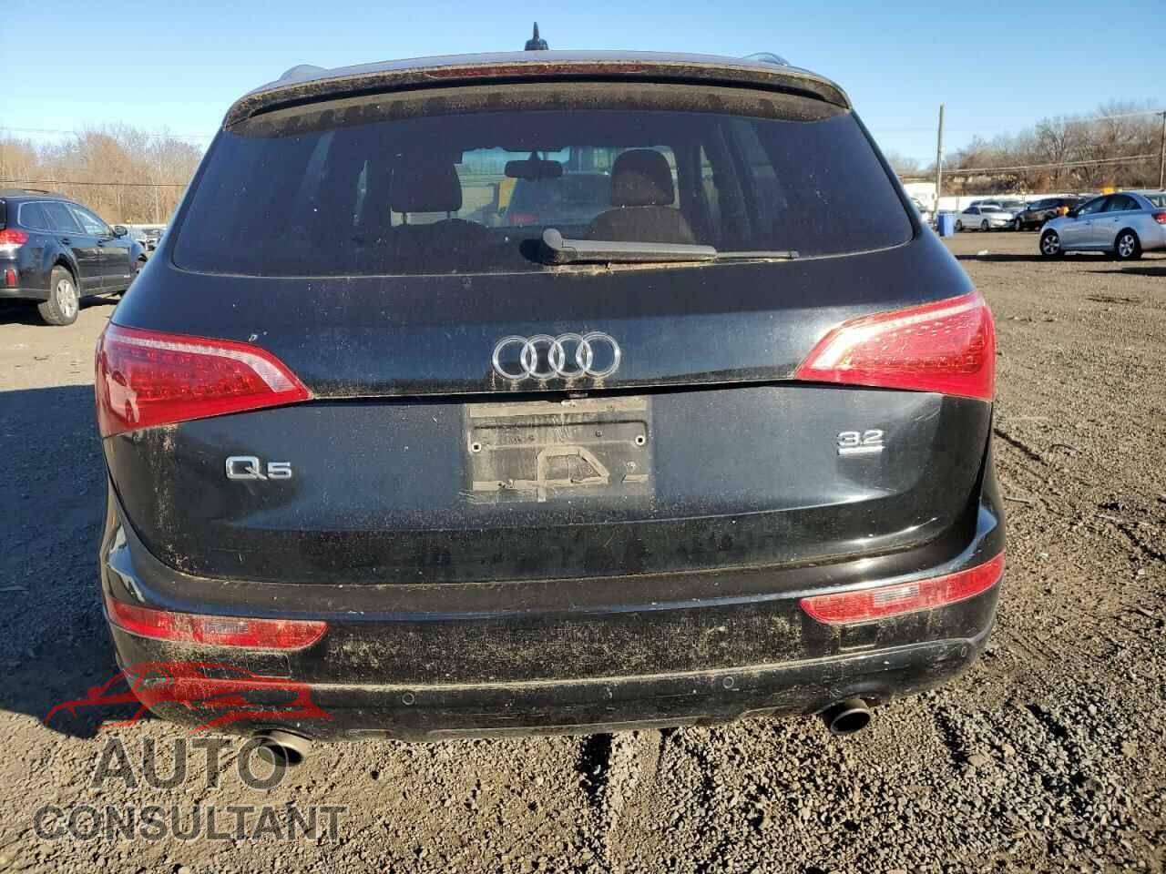 AUDI Q5 2010 - WA1VKAFP7AA084155