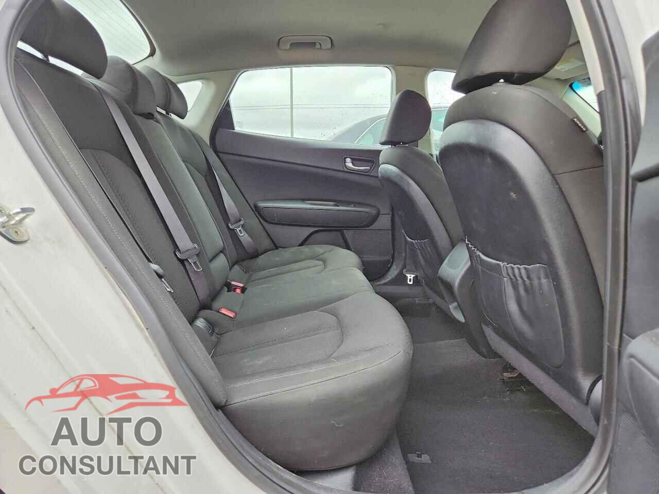 KIA OPTIMA 2016 - KNAGT4L33G5100820