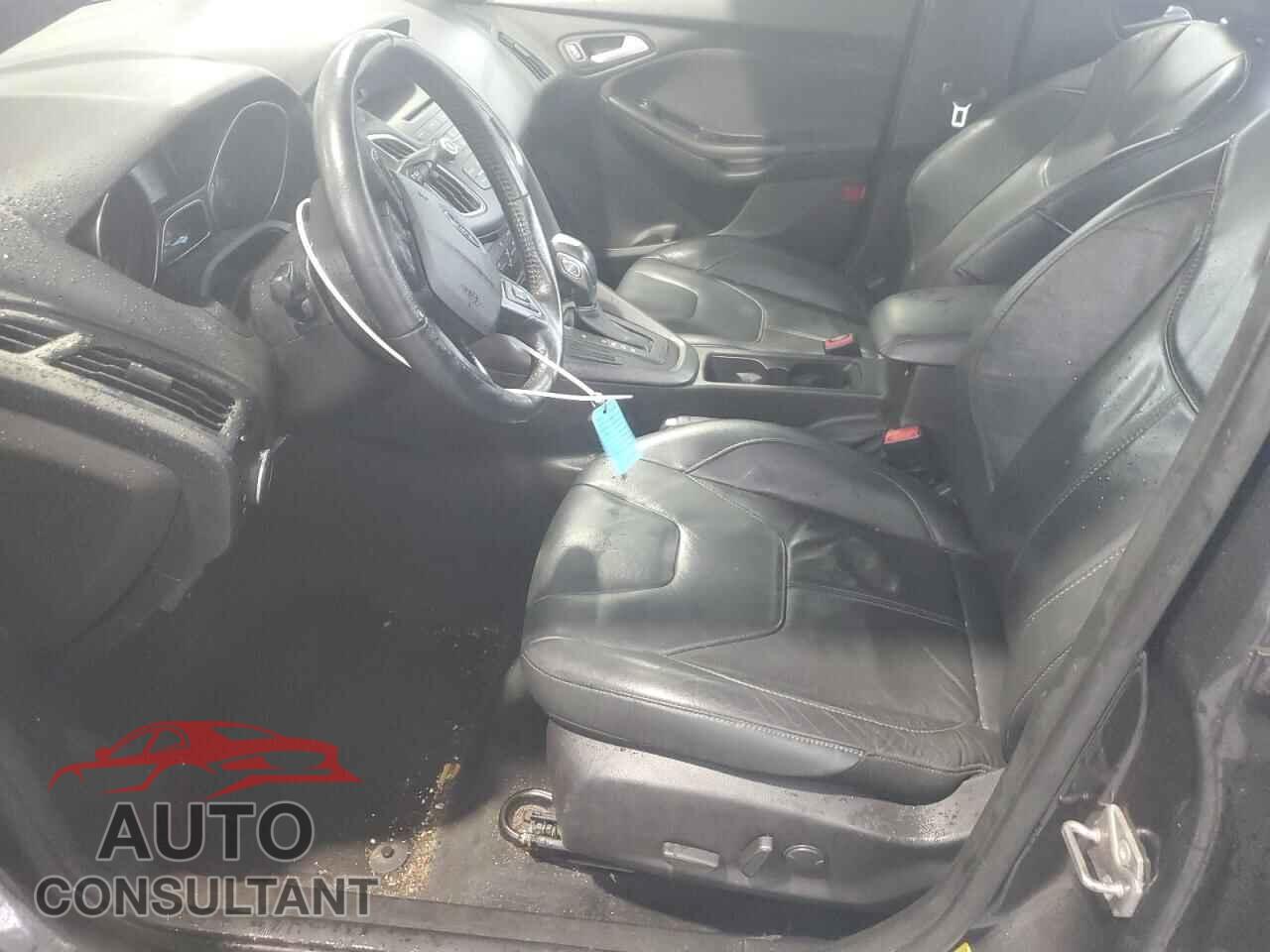 FORD FOCUS 2016 - 1FADP3F25GL314331