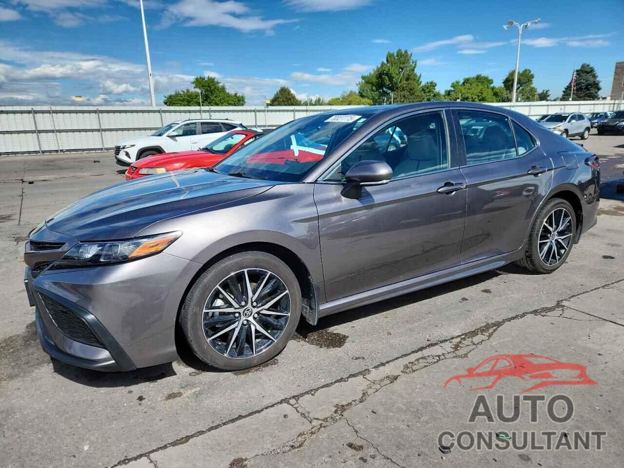 TOYOTA CAMRY 2022 - 4T1G11BK7NU055573