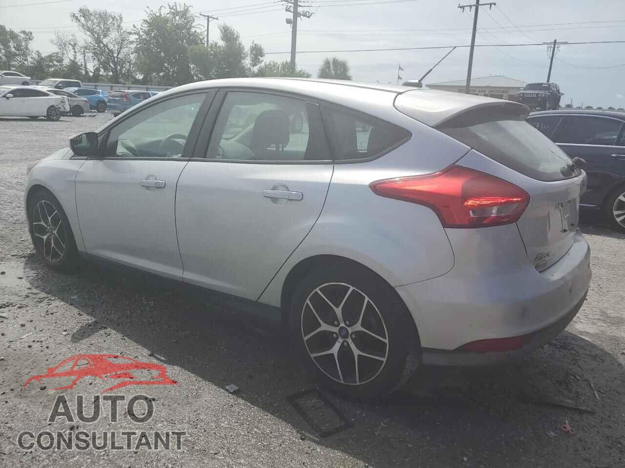 FORD FOCUS 2017 - 1FADP3M22HL312332