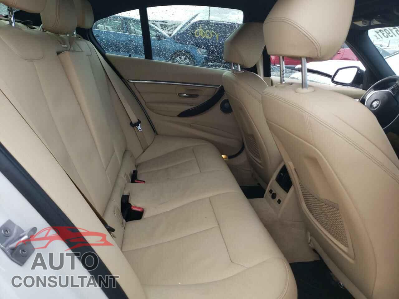 BMW 3 SERIES 2016 - WBA8E3G53GNU01446